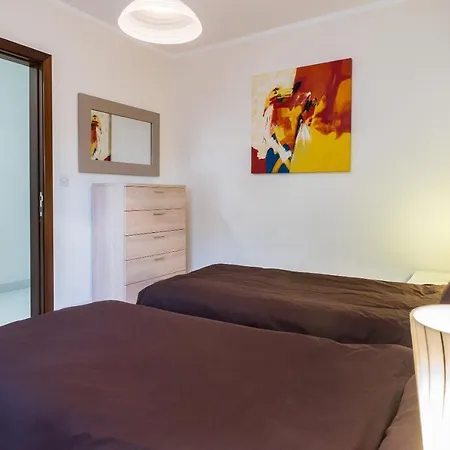 Balluta Spacious Modern Suites * San Ġiljan