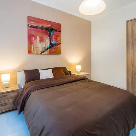 Gasthuis Balluta Spacious Modern Suites *