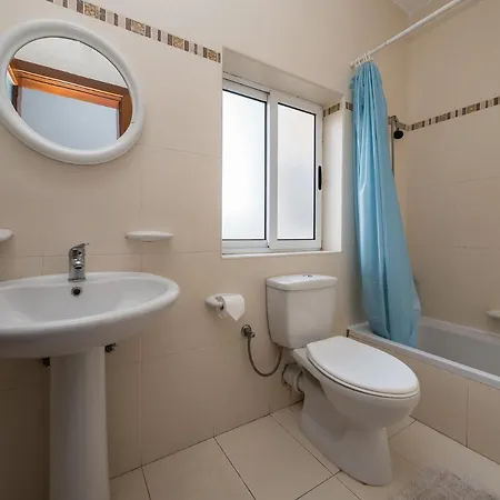 Balluta Spacious Modern Suites