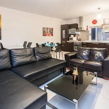 Balluta Spacious Modern Suites * Saint Julian's